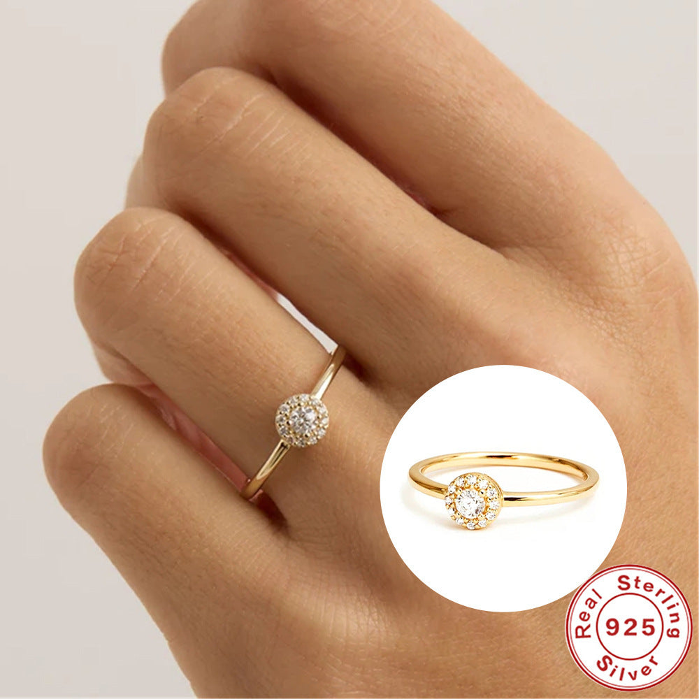 Rounded Corner Moissanite 18K Gold Ring