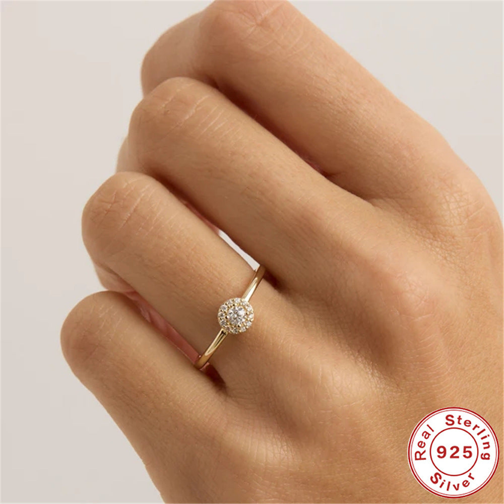 Rounded Corner Moissanite 18K Gold Ring