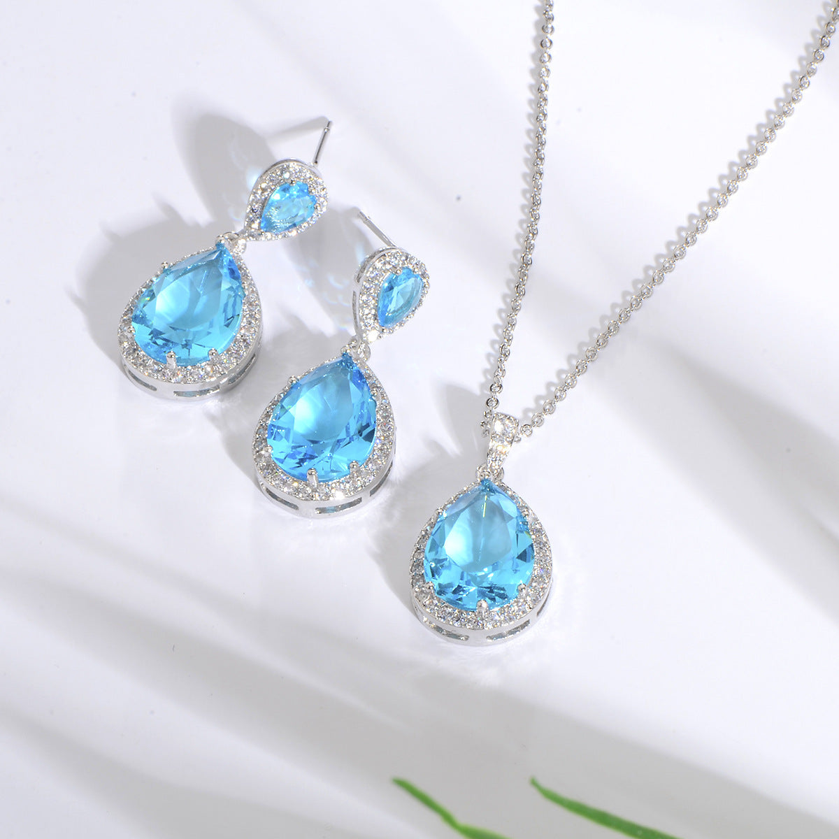 Bright Big Zircon Water Drops Necklace